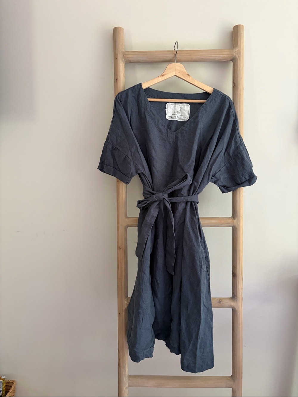 notPERFECTLINEN Charcoal blue Tie-Waist Linen Midi Dress